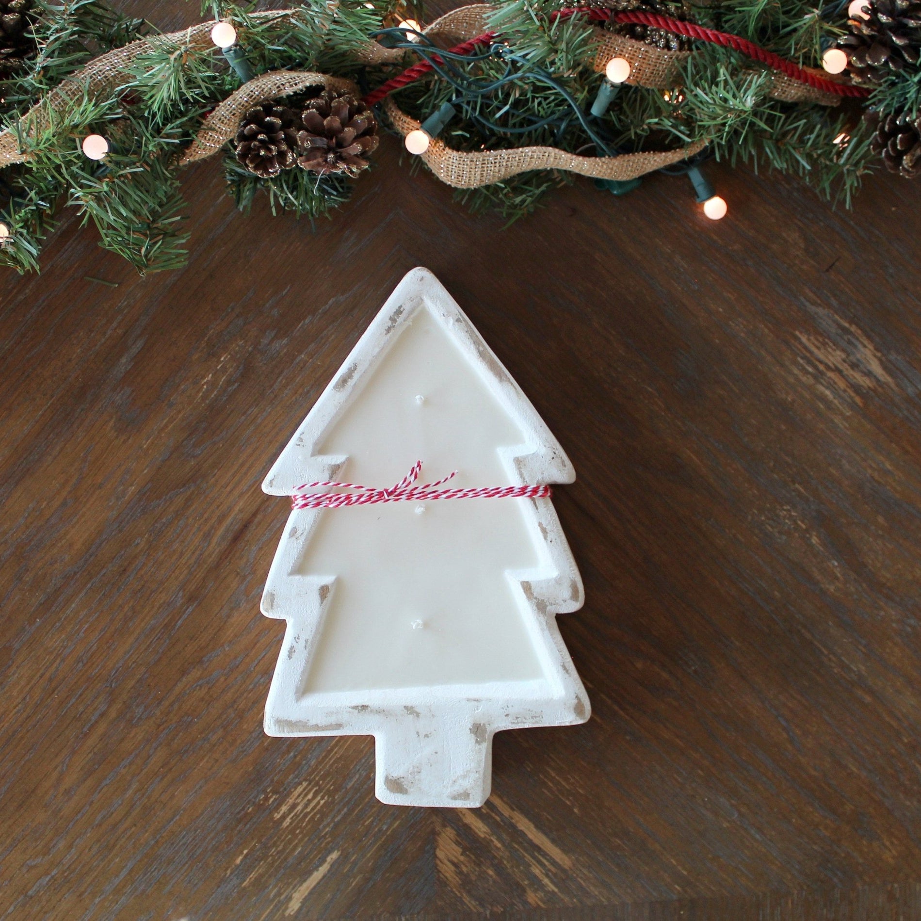 White Christmas Wood Bowl Candle - The Dancing Wick