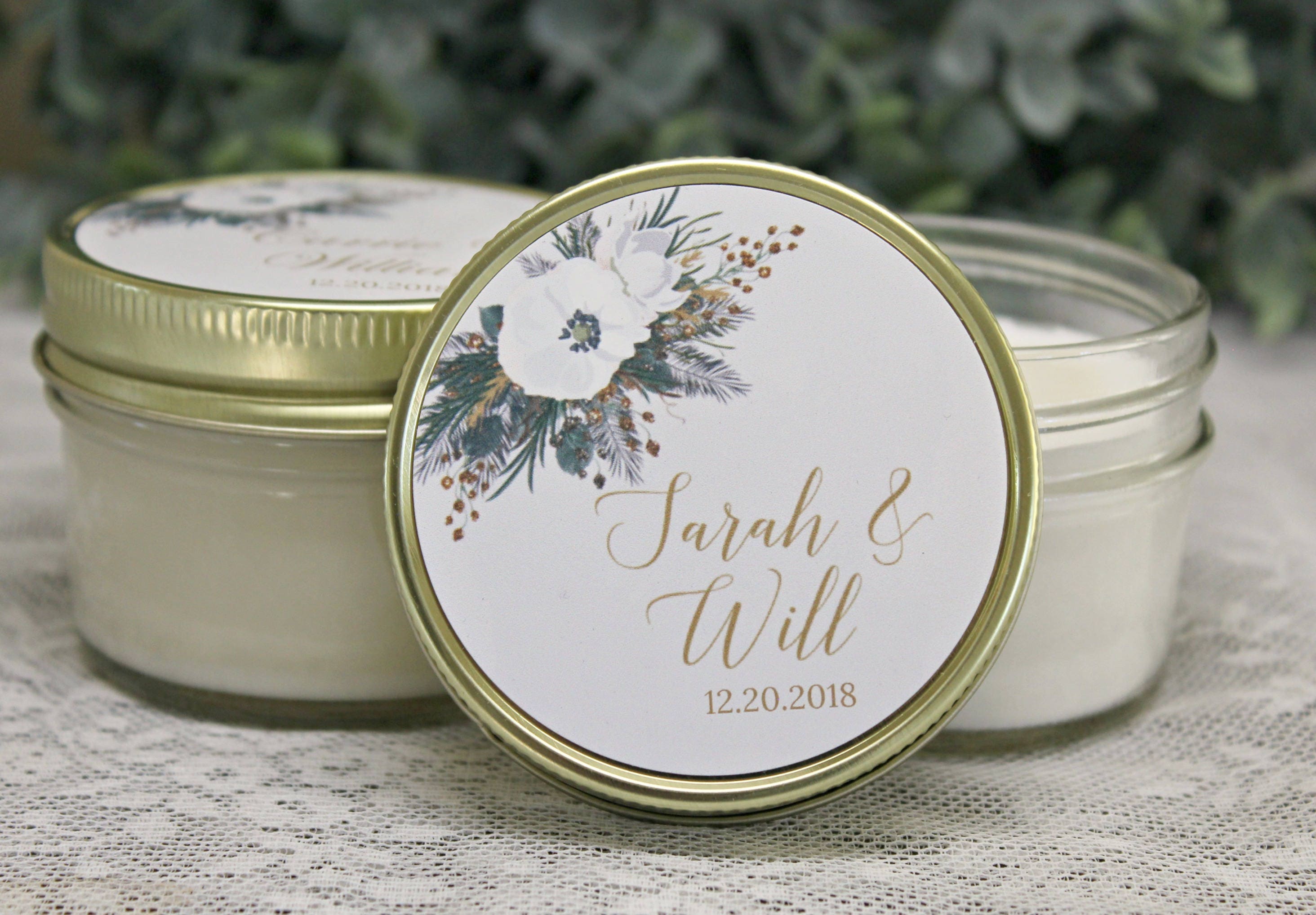 Evergreen & White Floral Favor