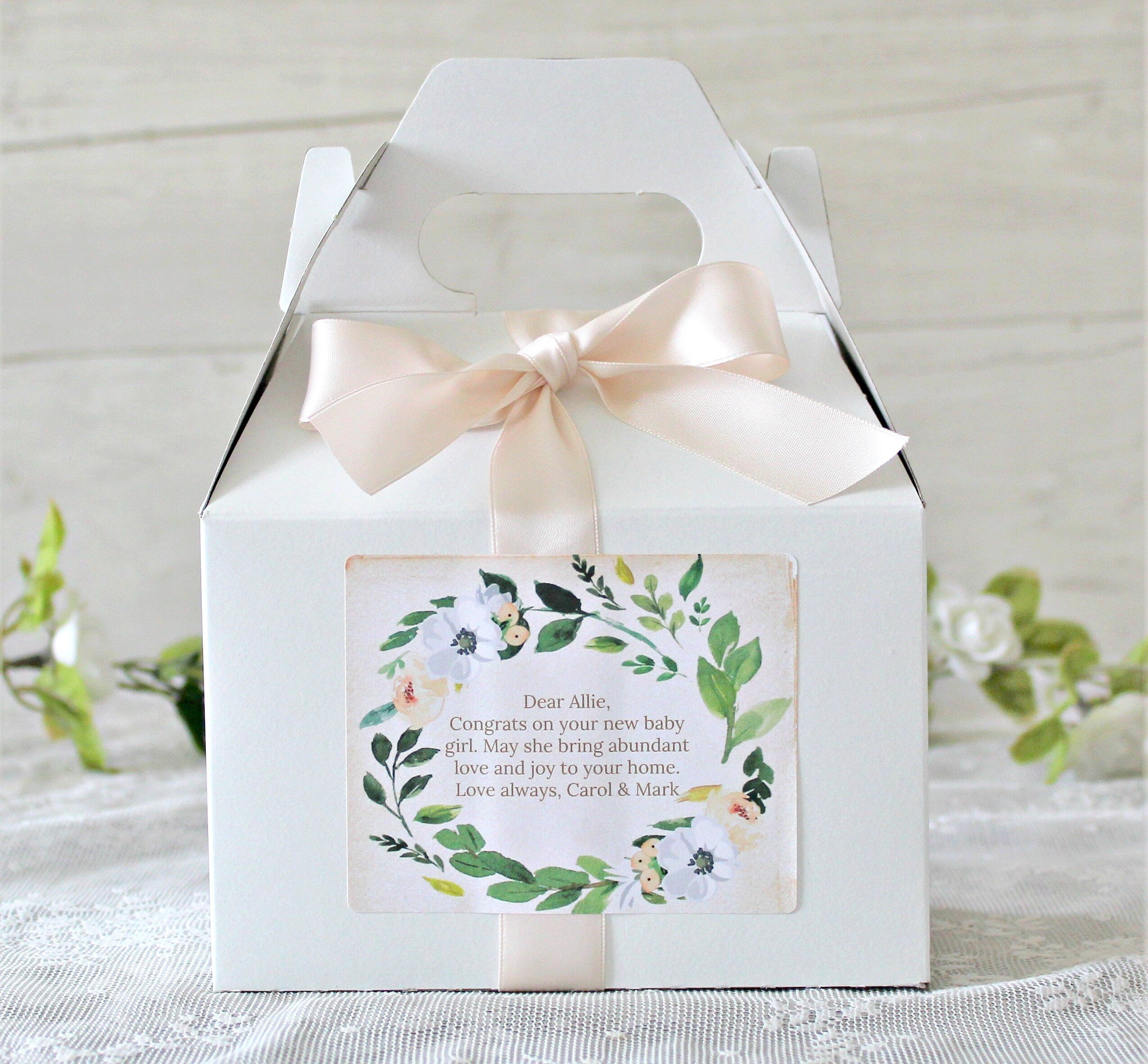 New Mom gift basket / Pregnancy Gift / Welcome Baby Gift / Ship a Gift / Candle Gift / New Baby Gift / Spa Gift set for mom / Personalized