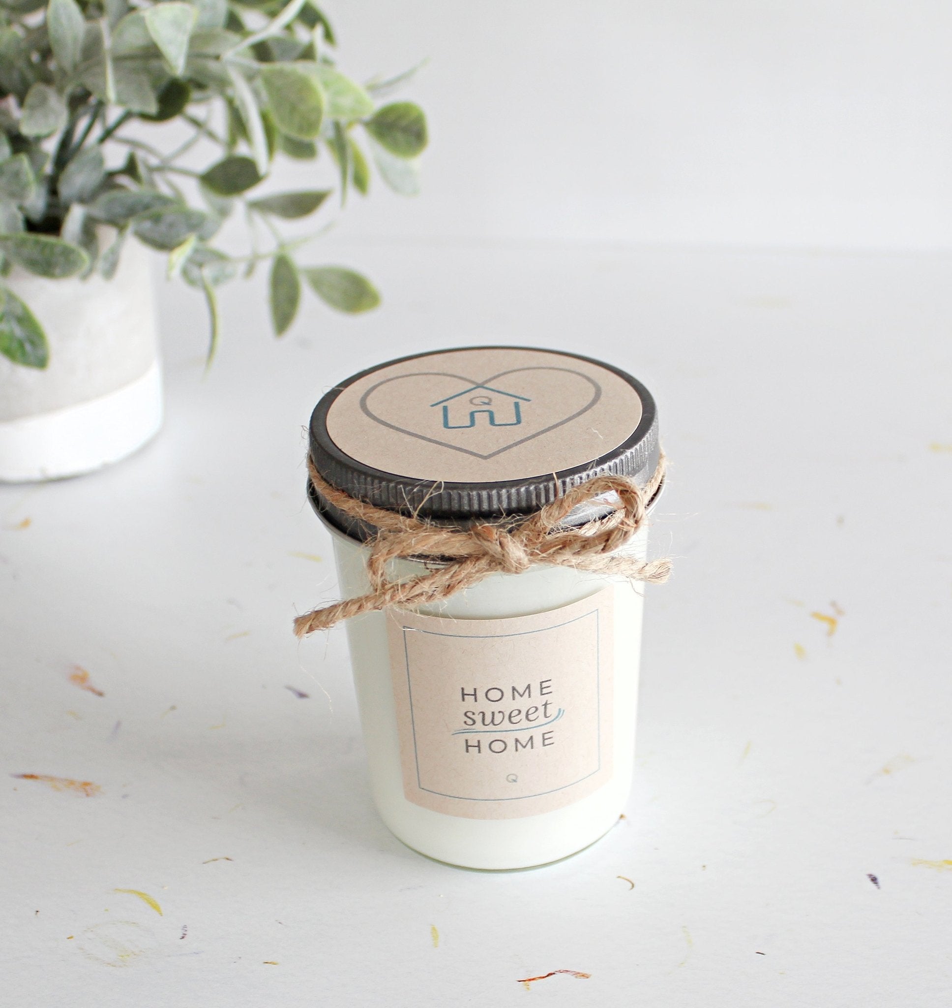 On Q Financial Small Gift Box - The Dancing Wick